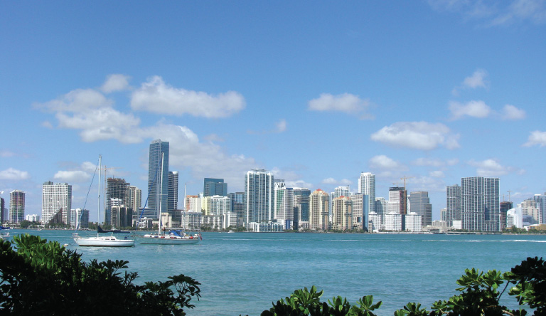 skyline-day-miami-florida-usa